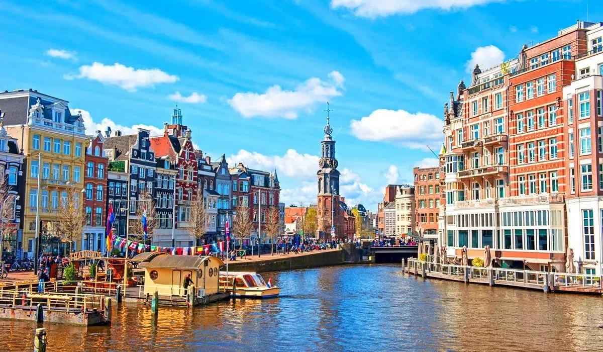 https://content.mtfxgroup.com/uploads/Amsterdam_ccbc55d4d3.webp