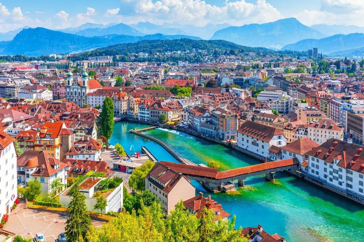 Studying Abroad in Switzerland? A Guide for Canadian Students
