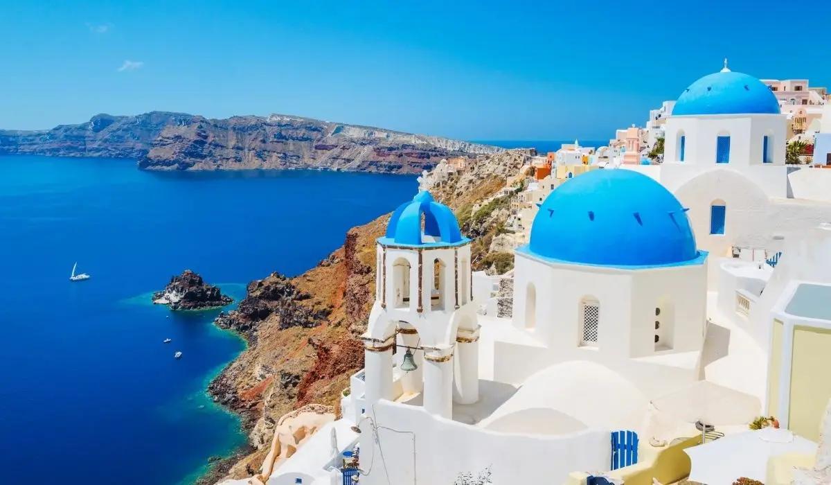 Buying Property in Greece: A Guide for Canadians